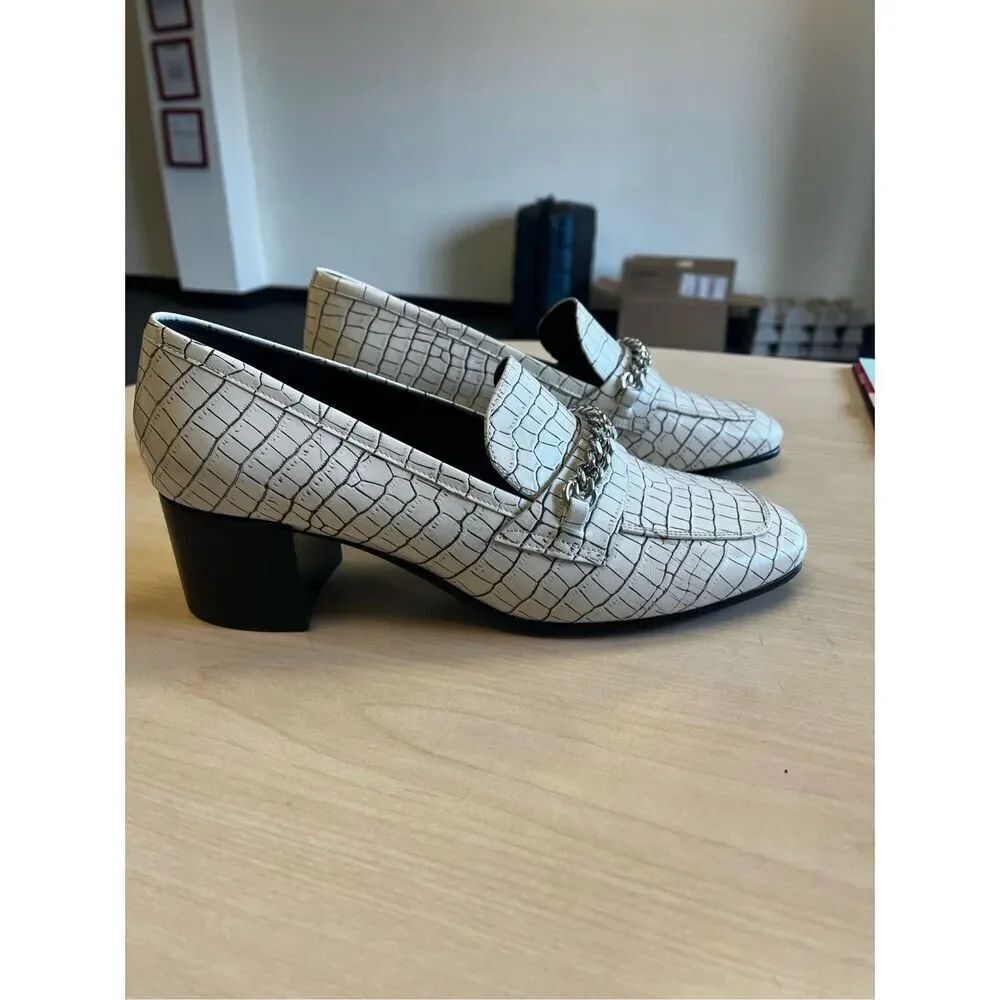 Marc Fisher Hannes Mock Croc Embossed White Leather Heeled Loafers Sz 11 NWOT